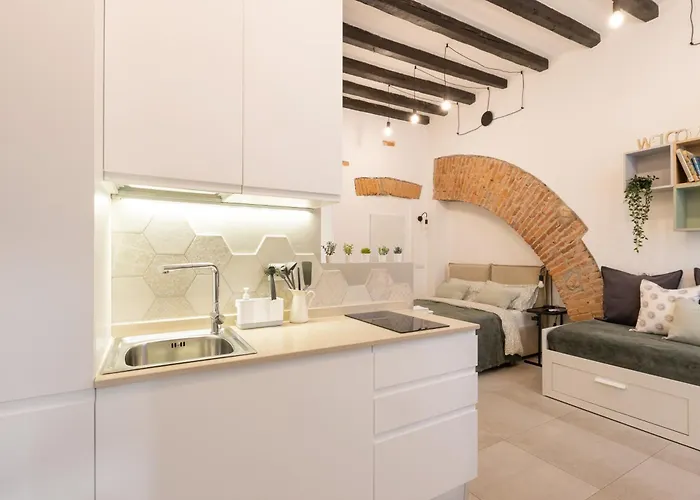 Bricks & Beams Studio In The Key Area Of Milan